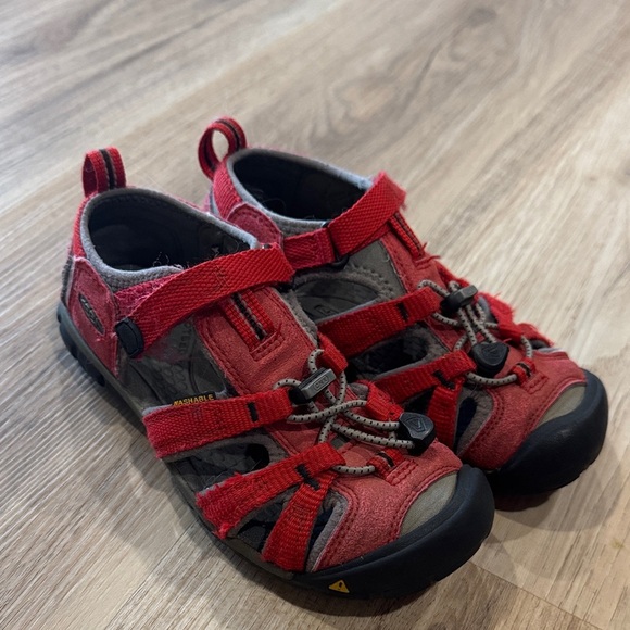 Keen Kids’ Sandals – Red – Size 13 - Picture 1 of 5